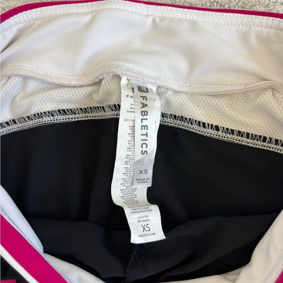 Fabletics Shorts - Picture 4 of 4